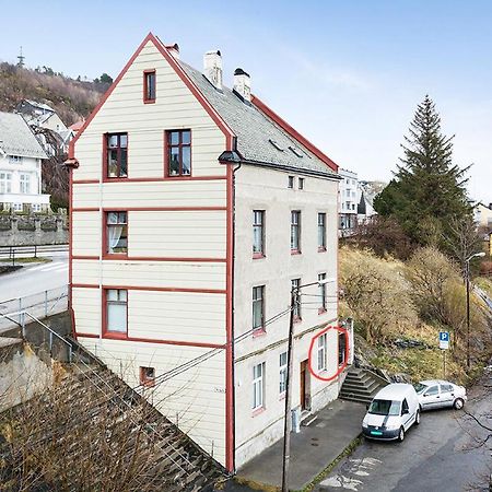 Small, Central And Quiet Studio Apartment In Ålesund Exterior foto