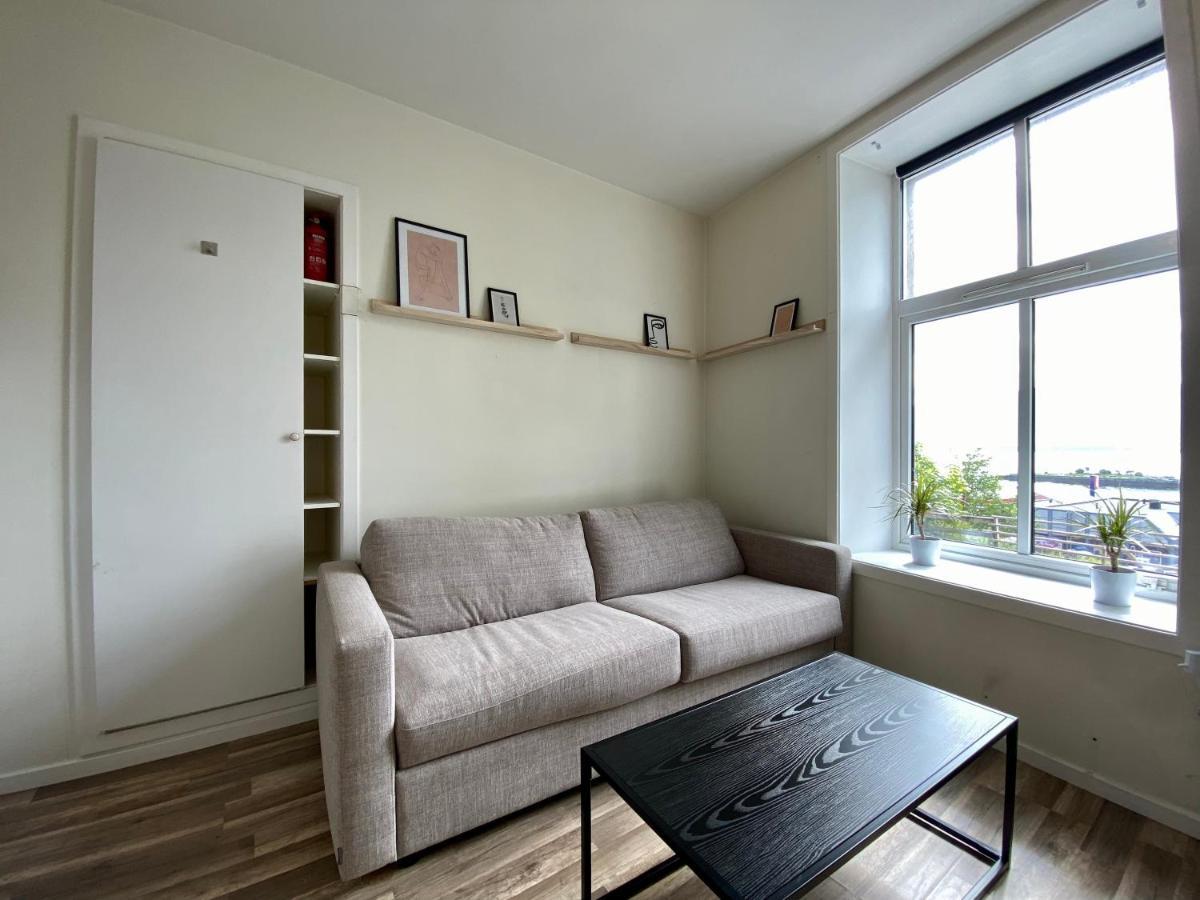 Small, Central And Quiet Studio Apartment In Ålesund Exterior foto